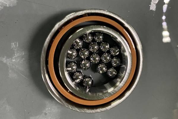 角度頭軸承精度要求是多少？
