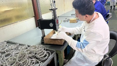滾珠軸承在實際應(yīng)用中應(yīng)該注意什么？